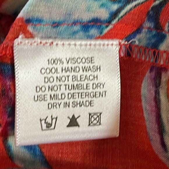 LULA SOUL RED FLORAL BLOUSE - Picture 9 of 11